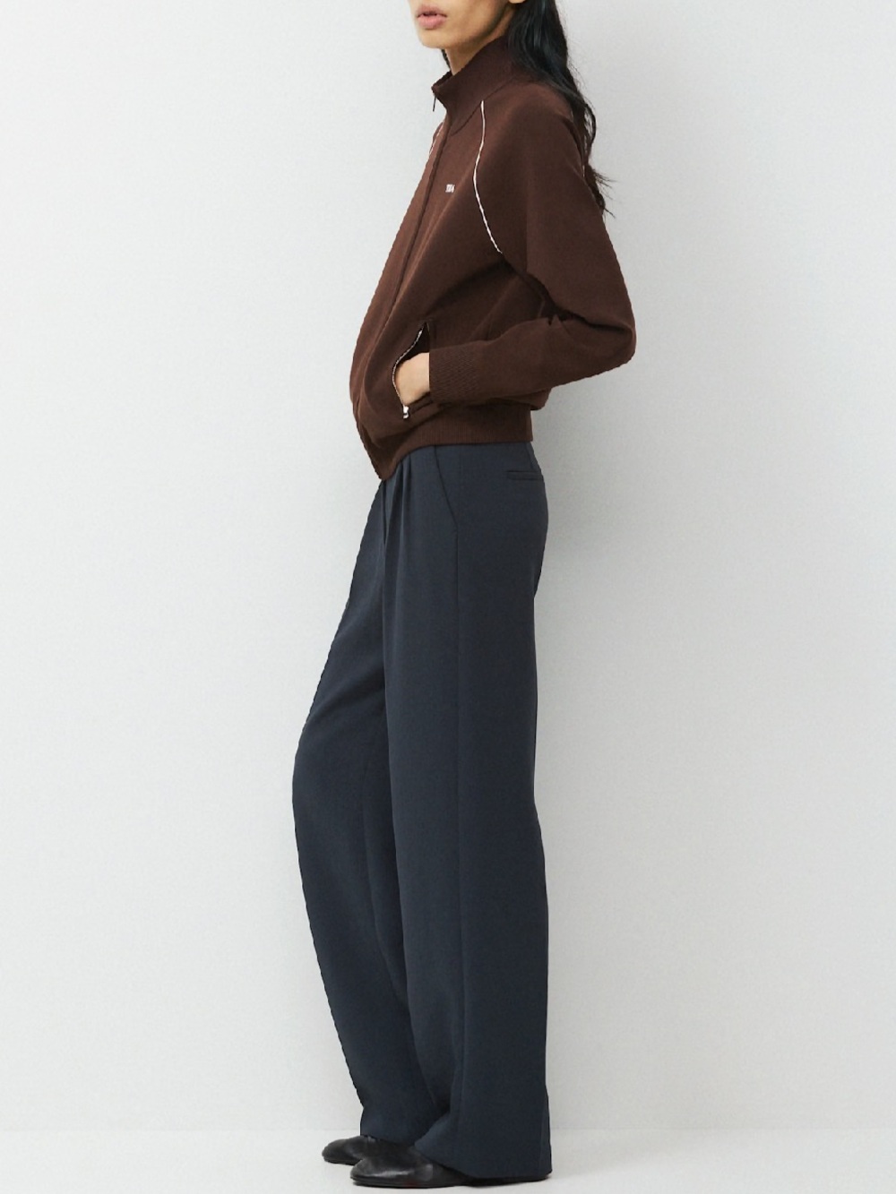 Aritzia Wilfred Effortless Pants Black Crepette High Rise Wide Leg Size 2 - Picture 3 of 16
